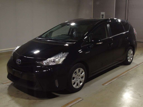 2015 Toyota Prius alpha ZVW41W[0]