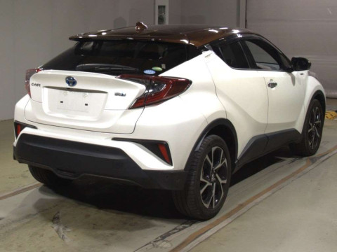 2019 Toyota C-HR ZYX10[1]