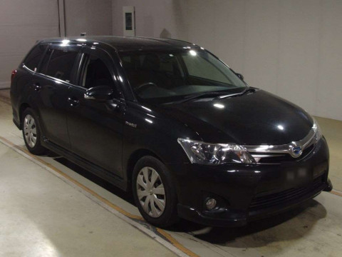 2014 Toyota Corolla Fielder NKE165G[2]