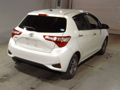 2018 Toyota Vitz KSP130[1]