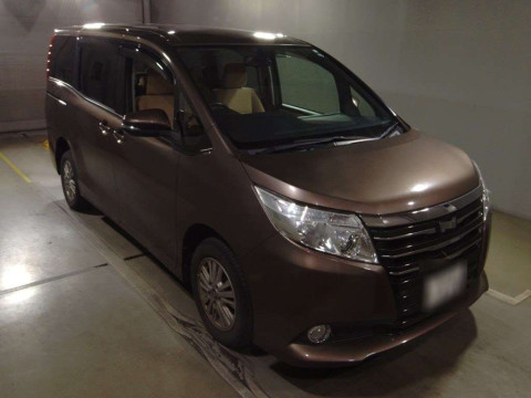 2014 Toyota Noah ZRR85G[2]