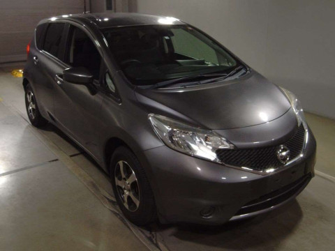 2015 Nissan Note E12[2]