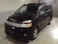 2006 Toyota Voxy