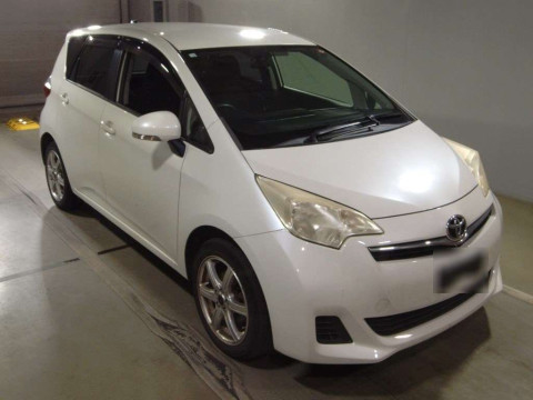 2012 Toyota Ractis NSP120[2]