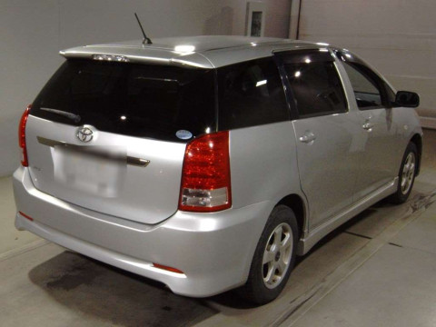 2005 Toyota Wish ZNE14G[1]