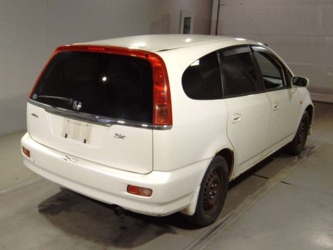 2002 Honda Stream RN4[1]