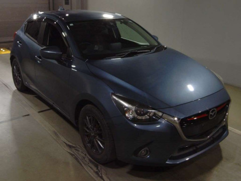 2016 Mazda Demio DJ5FS[2]