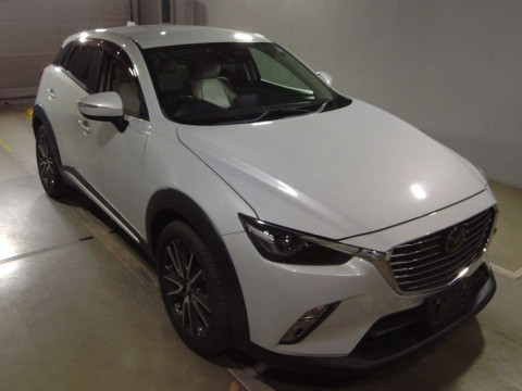 2015 Mazda CX-3 DK5FW[2]