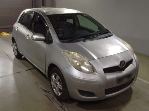 2010 Toyota Vitz KSP90[2]