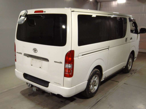 2006 Toyota Regiusace Van KDH205V[1]