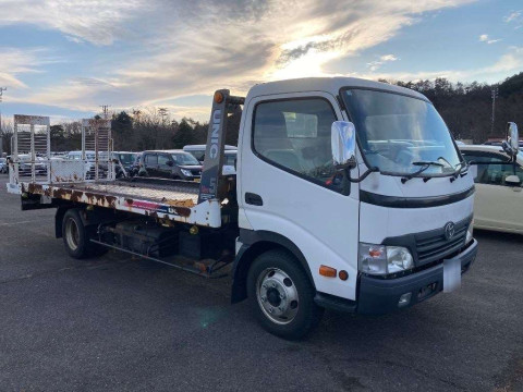 2010 Toyota Dyna Truck XZU424[2]