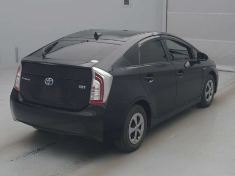 2014 Toyota Prius ZVW30[1]