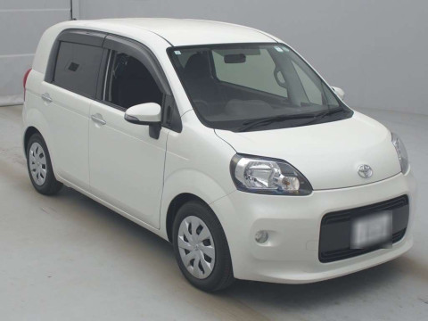 2015 Toyota Porte NCP141[2]