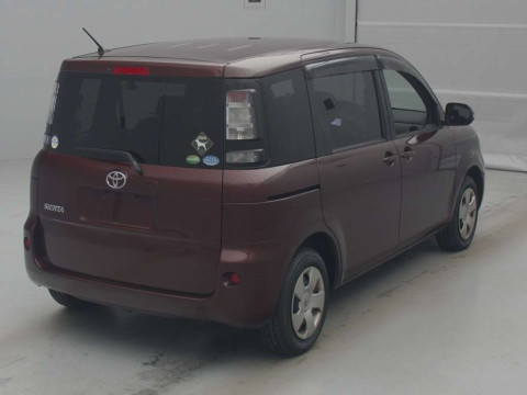 2014 Toyota Sienta NCP81G[1]