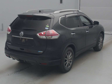 2016 Nissan X-Trail HNT32[1]