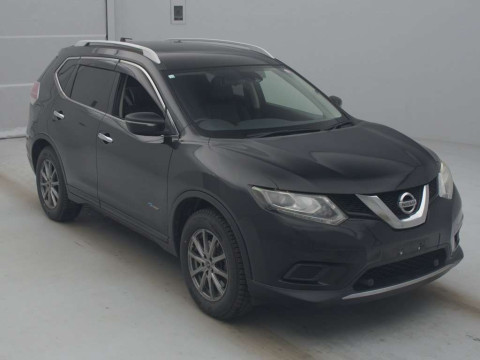 2016 Nissan X-Trail HNT32[2]