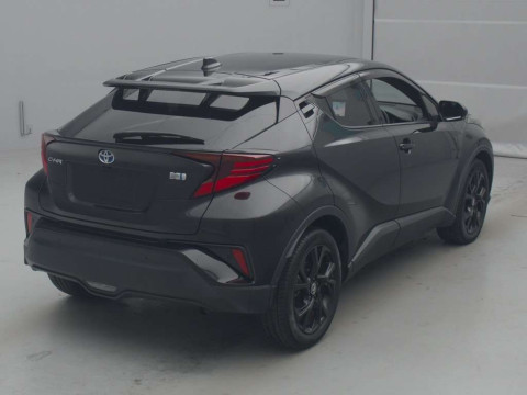 2020 Toyota C-HR ZYX11[1]