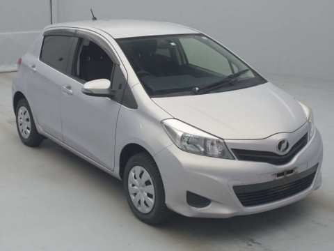 2014 Toyota Vitz NSP135[2]