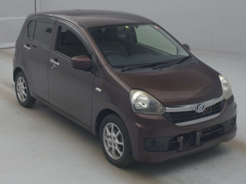 2014 Daihatsu Mira es LA300S[2]