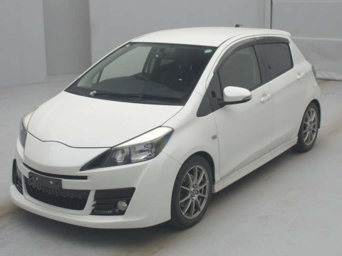 2014 Toyota Vitz NCP131[0]