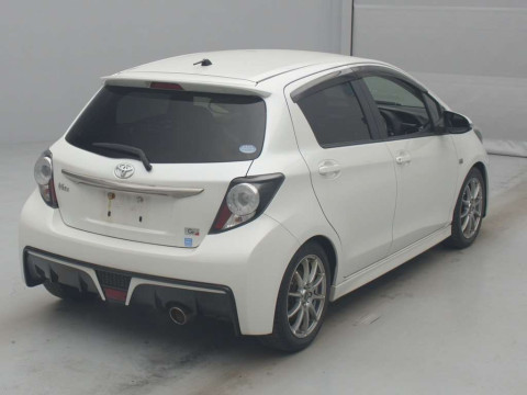 2014 Toyota Vitz NCP131[1]