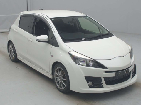 2014 Toyota Vitz NCP131[2]