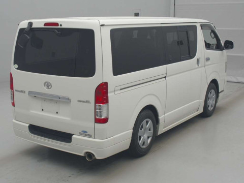 2009 Toyota Regiusace Van KDH206V[1]