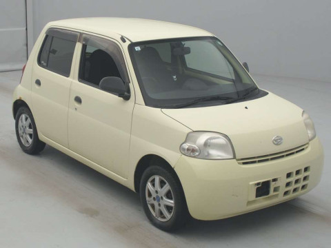 2009 Daihatsu Esse L235S[2]