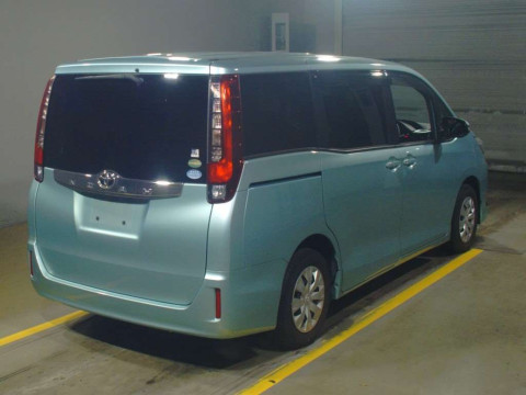 2015 Toyota Noah ZRR80G[1]