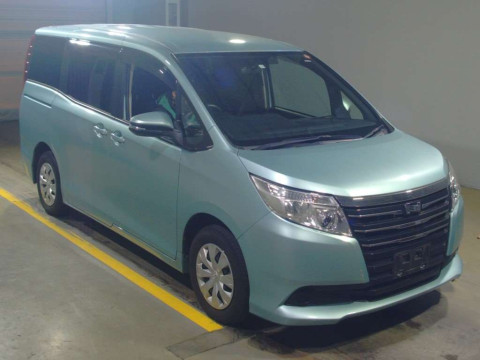 2015 Toyota Noah ZRR80G[2]