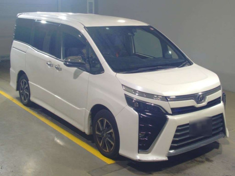 2018 Toyota Voxy ZRR80W[2]