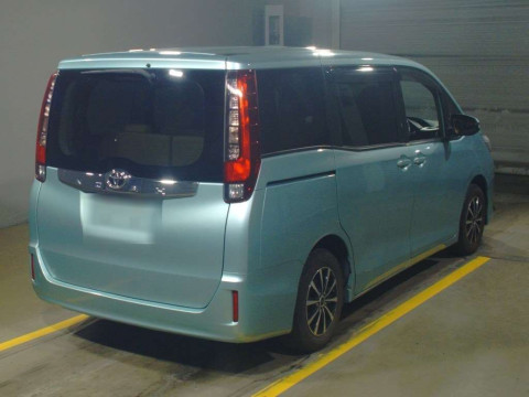 2016 Toyota Noah ZRR80G[1]