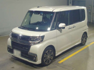 2017 Daihatsu Tanto Custom