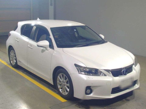 2012 Lexus CT ZWA10[2]