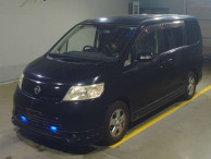 2005 Nissan Serena