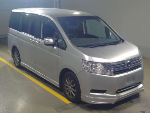 2010 Honda Step WGN RK1[2]