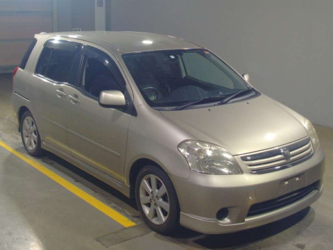 2004 Toyota Raum NCZ20[2]