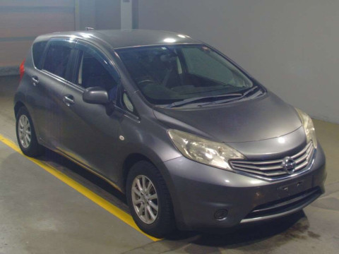 2013 Nissan Note E12[2]