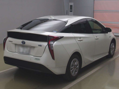 2018 Toyota Prius ZVW50[1]