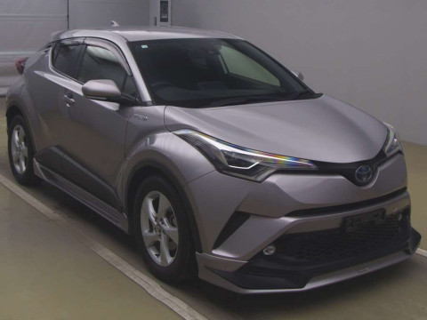 2018 Toyota C-HR ZYX10[2]