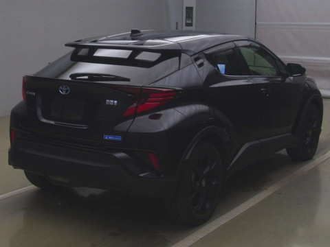 2022 Toyota C-HR ZYX11[1]