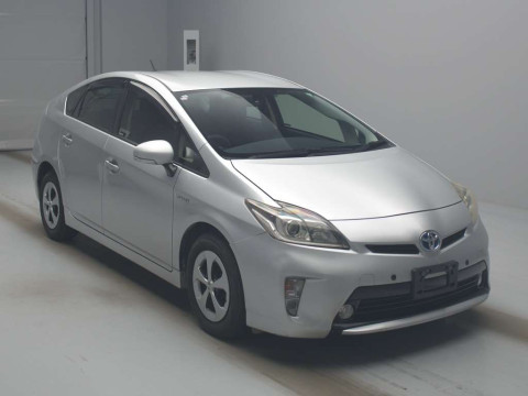 2012 Toyota Prius ZVW30[1]