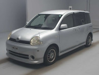 2005 Toyota Sienta