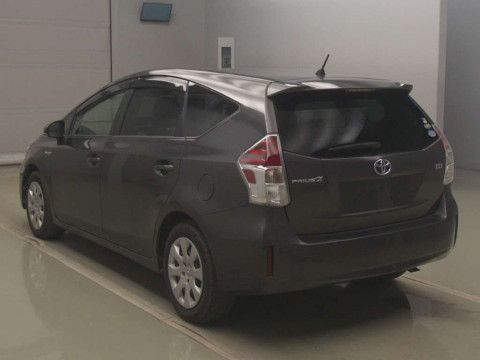 2018 Toyota Prius alpha ZVW41W[2]