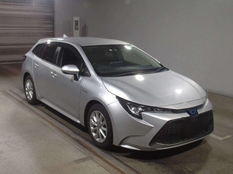 2020 Toyota Corolla Touring Wagon ZWE211W[2]