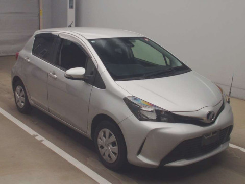 2016 Toyota Vitz KSP130[2]