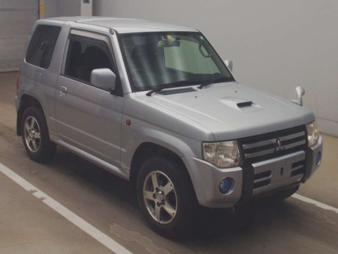 2012 Mitsubishi Pajero Mini H58A[2]