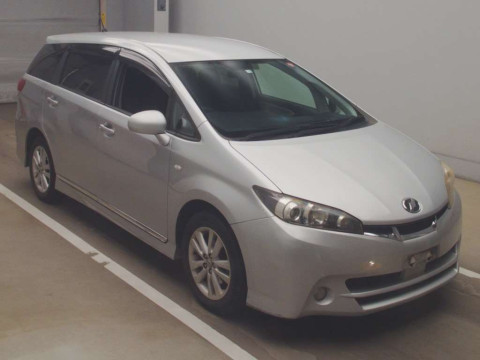 2010 Toyota Wish ZGE20W[2]