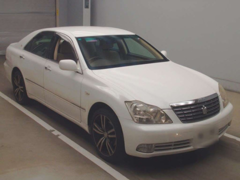 2006 Toyota Crown GRS180[1]