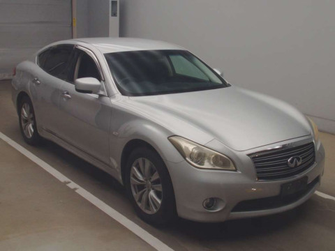 2010 Nissan Fuga Y51[1]